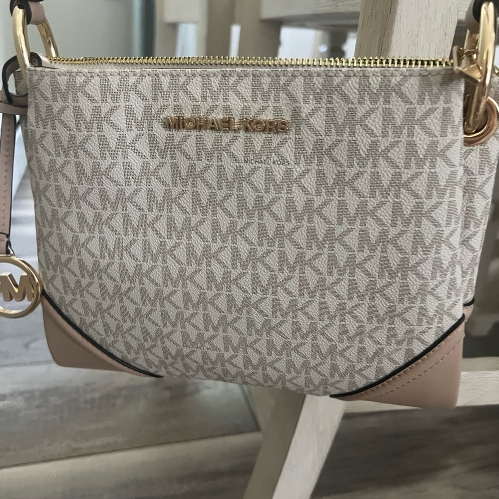 Michael Kors Beige and Gold Women's Bag
